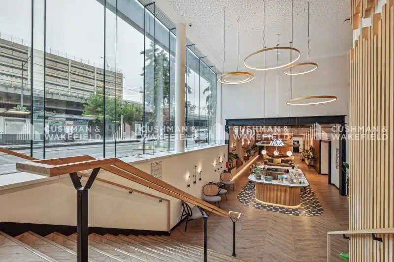 Bureau dans Issy-les-Moulineaux à louer - Hall d’entrée - Image 2 de 13