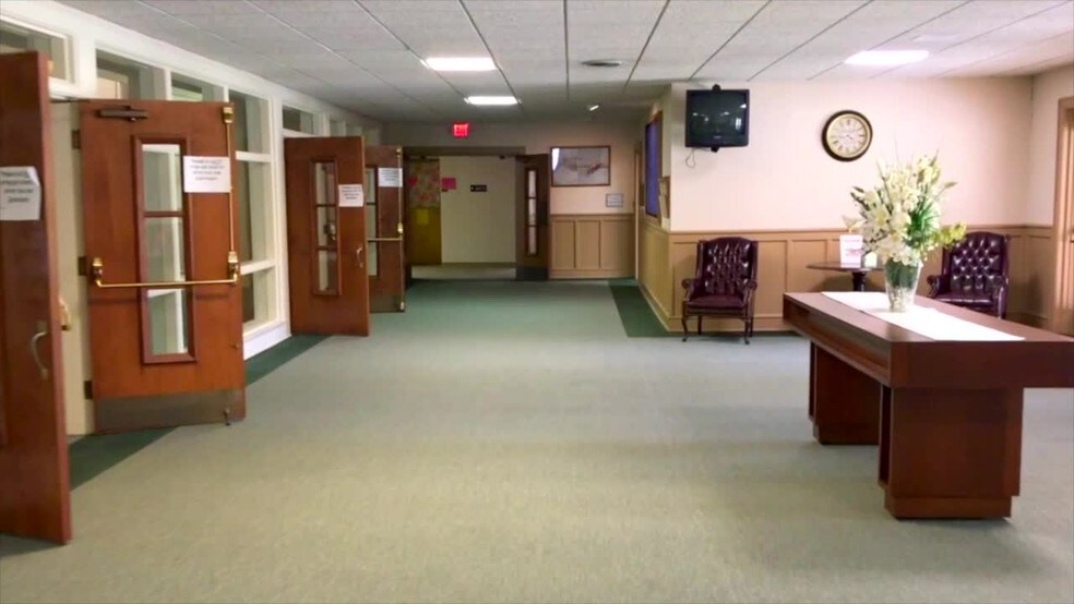 5900 Reynolds Rd, Morrow, GA à louer - Vidéo sur l’inscription commerciale - Image 2 de 52