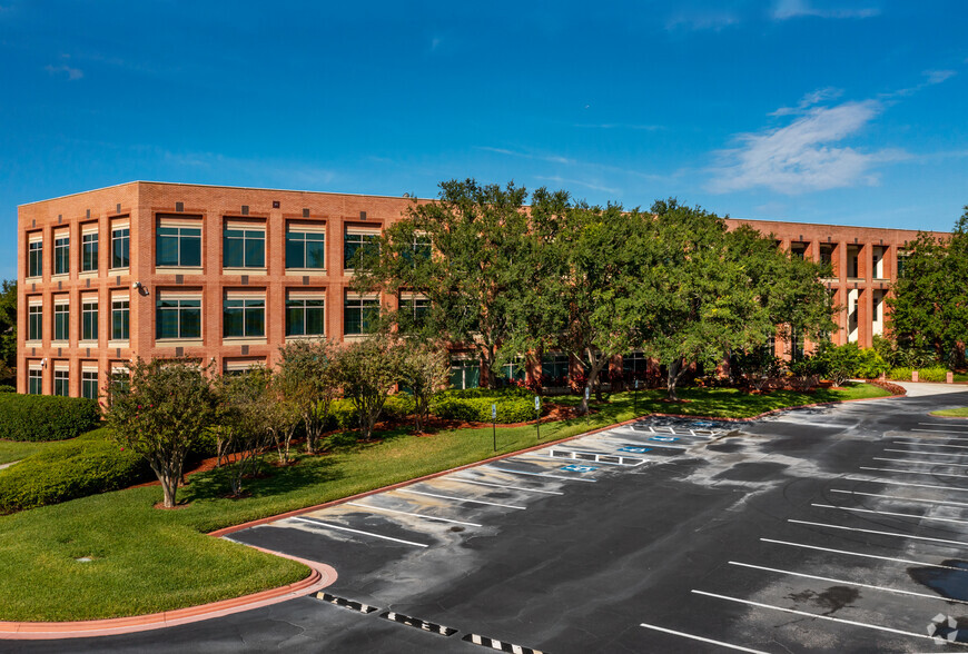 100 Carillon Pkwy, Saint Petersburg, FL for sale - Primary Photo - Image 1 of 1