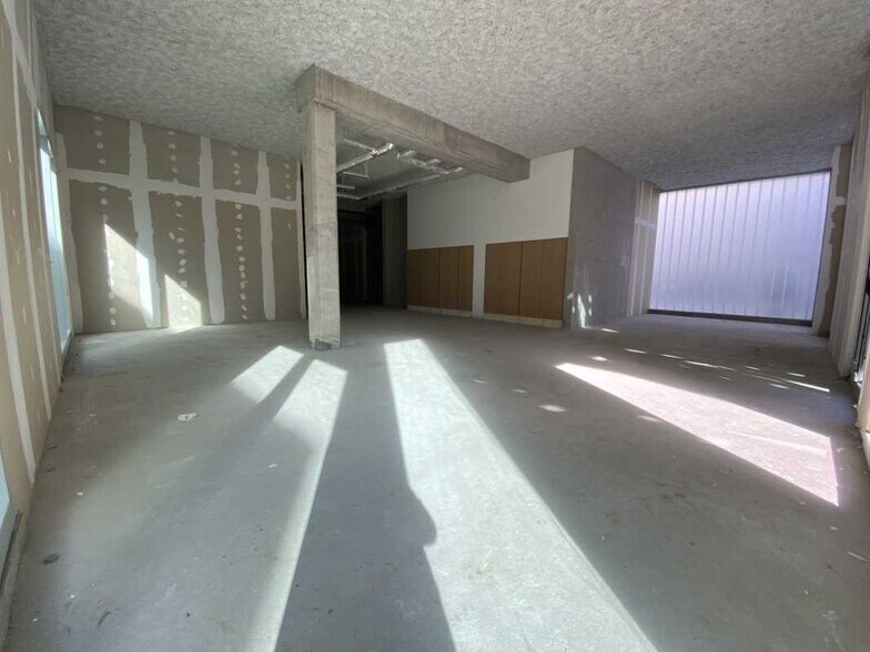 28-30 Rue Mansard, Villeurbanne à vendre - Photo du bâtiment - Image 3 de 14