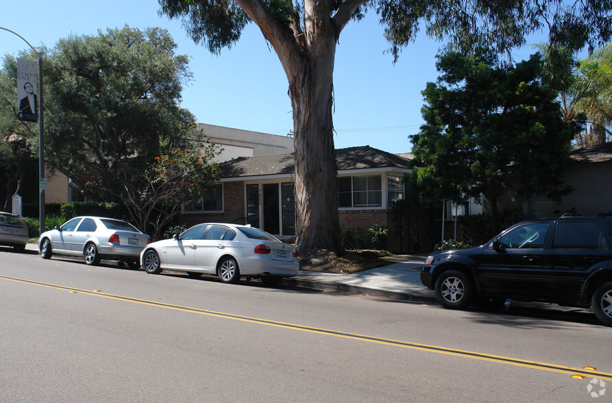 7850-7856 Ivanhoe Ave, La Jolla, CA à louer - Photo principale - Image 1 de 2