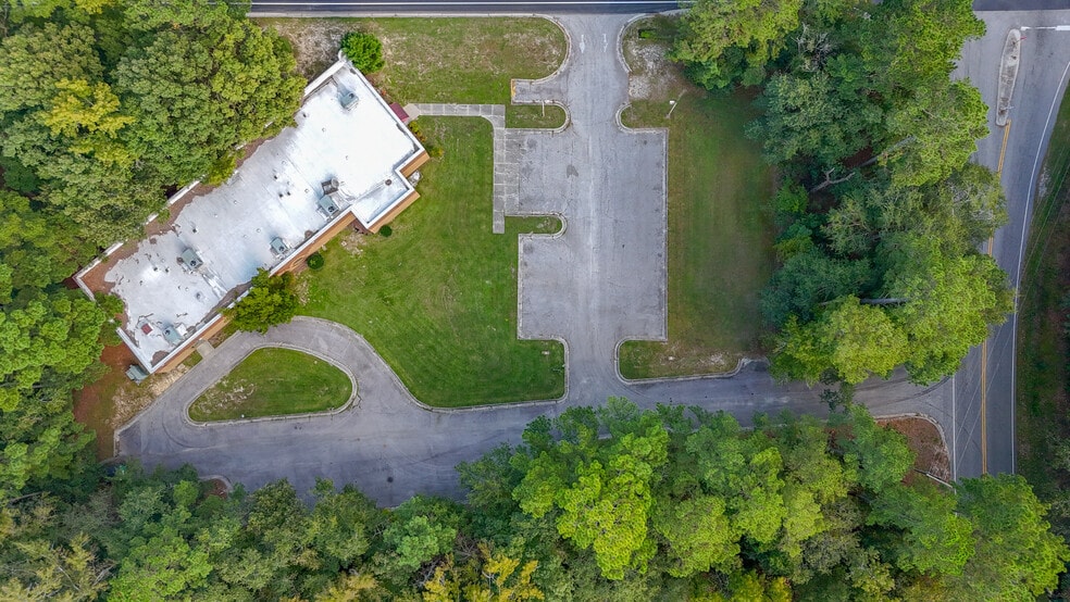 1212 S Walnut St, Fairmont, NC à vendre - Photo du bâtiment - Image 3 de 5