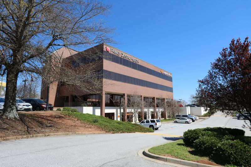 400 Memorial Drive Ext, Greer, SC à louer Photo du bâtiment- Image 1 de 22