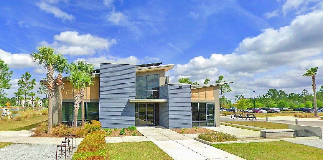 123 Tinker St, Yulee, FL à louer Photo principale- Image 1 de 2