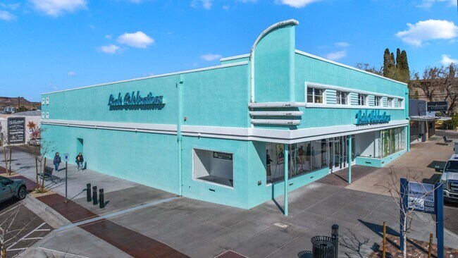 Plus de détails pour 201 N 4th St, Kingman, AZ - Commerce de détail à vendre