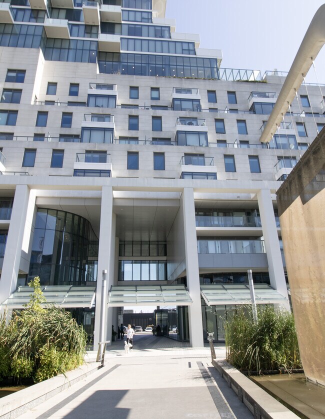 Plus de détails pour 190 Queens Quay E, Toronto, ON - Bureau, Commerce de détail à louer