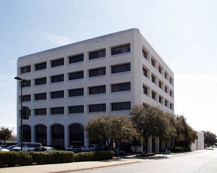 7001 Boulevard 26, North Richland Hills, TX à louer - Photo du bâtiment - Image 2 de 19