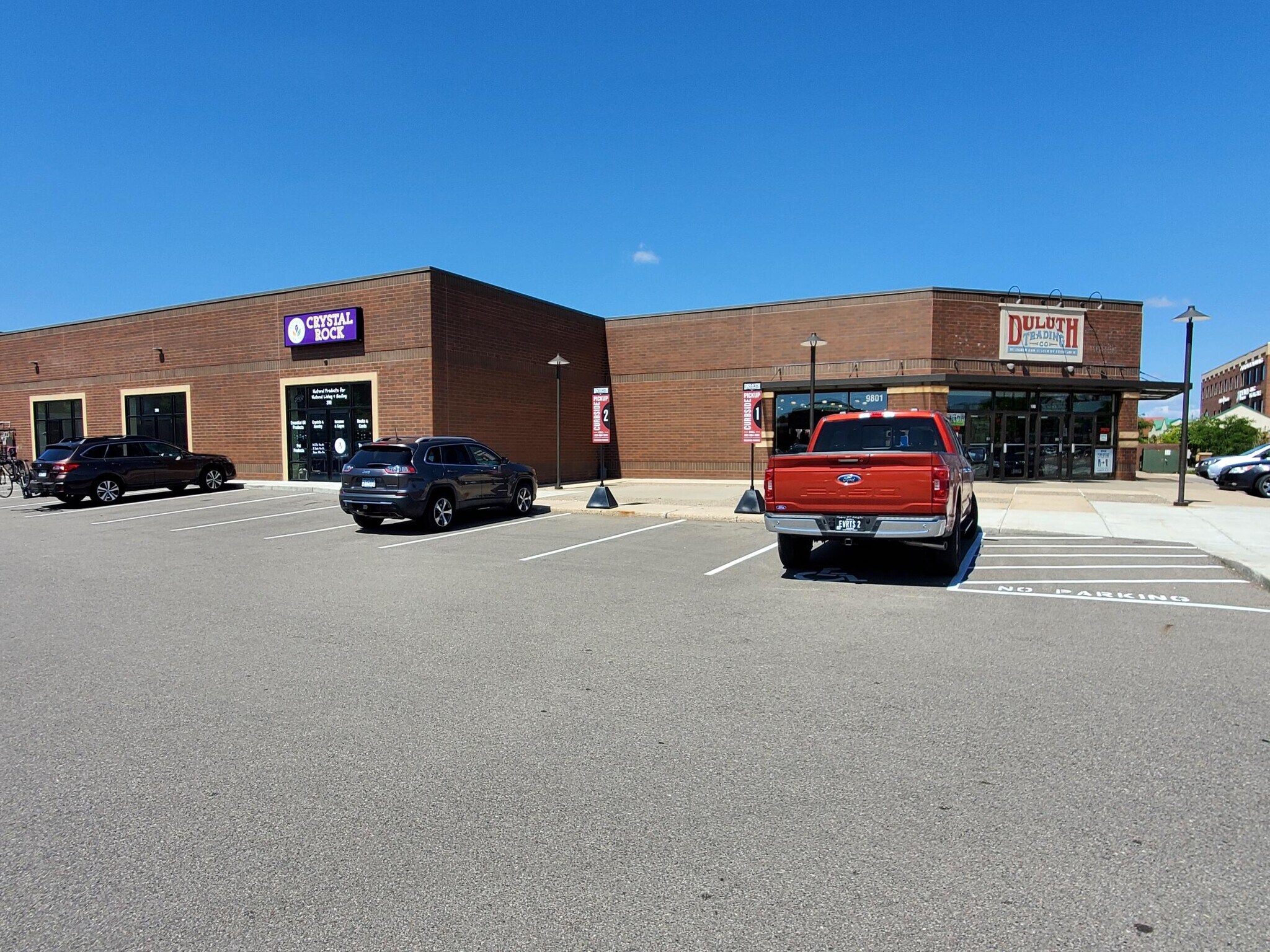 401-629 W 98th St, Bloomington, MN for lease Building Photo- Image 1 of 7