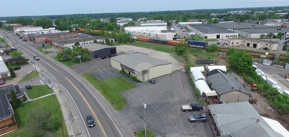 4103 New Court Ave, Syracuse, NY à louer - Photo du bâtiment - Image 2 de 3