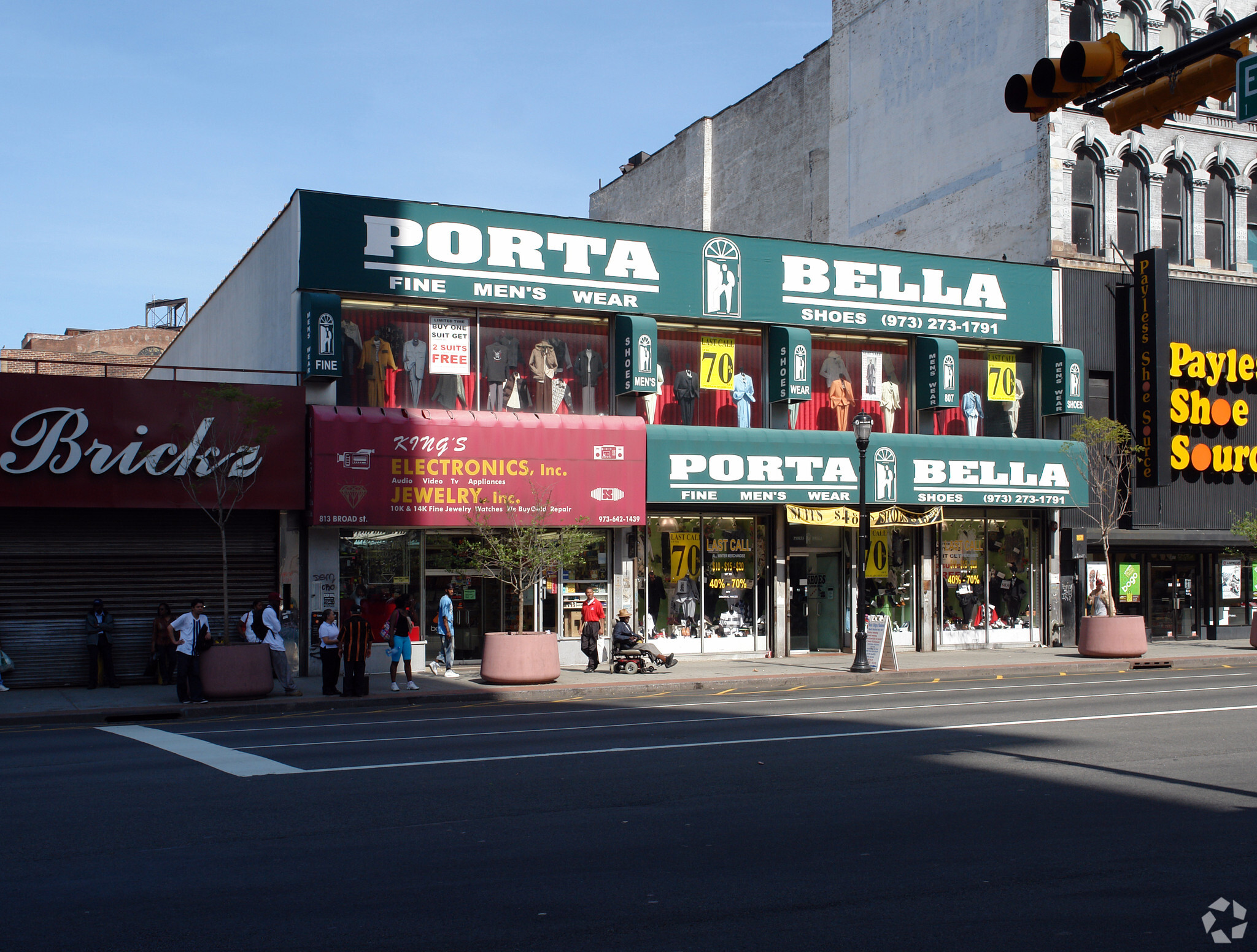 813 Broad St, Newark, NJ for lease Primary Photo- Image 1 of 3