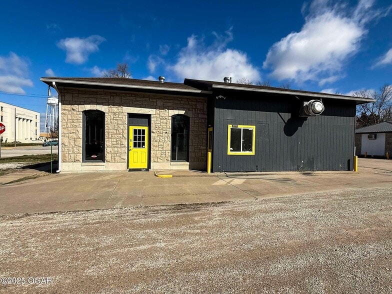 622 6th St, Oswego, KS for sale - Building Photo - Image 3 of 12