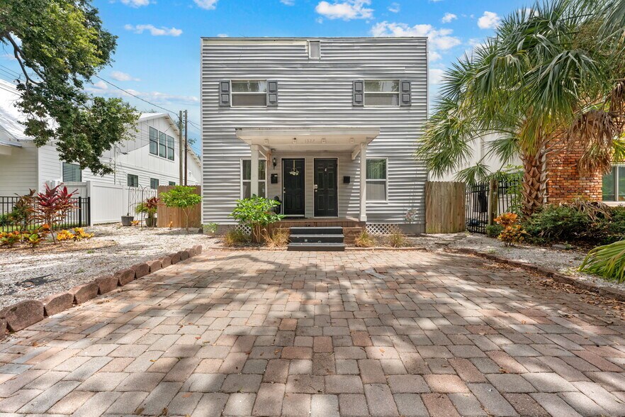 1326 17th Ter N, Saint Petersburg, FL à vendre - Photo du bâtiment - Image 2 de 16