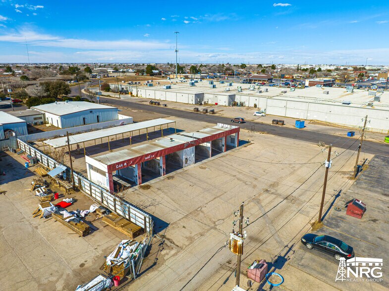 1329 San Andres Dr, Odessa, TX à vendre - Photo du bâtiment - Image 2 de 15