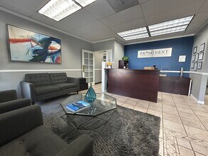 18384-18450 Brookhurst St, Fountain Valley, CA à louer Photo du bâtiment- Image 2 de 4