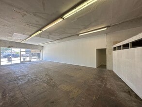 5300-5328 Long Beach Blvd, Long Beach, CA for lease Interior Photo- Image 2 of 3