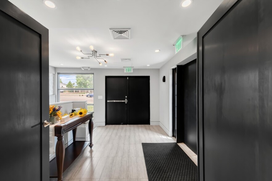 2260 E 88th Ave, Denver, CO à vendre - Photo du bâtiment - Image 2 de 35