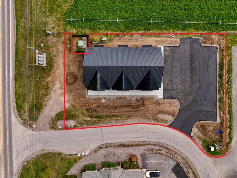 101 Jewel Basin Ct, Bigfork, MT for lease - Building Photo - Image 2 of 19