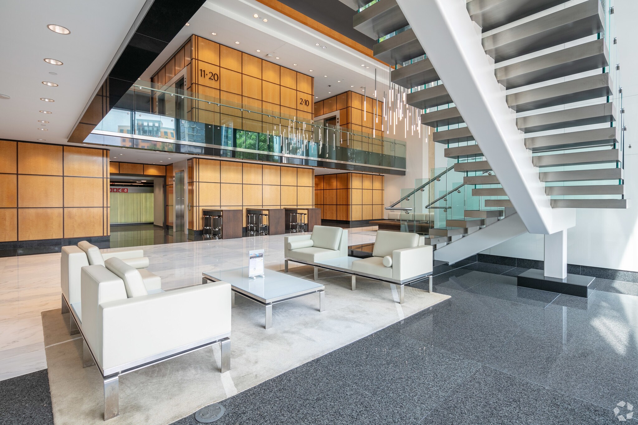 3060 Peachtree Rd NW, Atlanta, GA for lease Lobby- Image 1 of 54