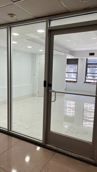 333 Washington St, Boston, MA for sale - Interior Photo - Image 2 of 58