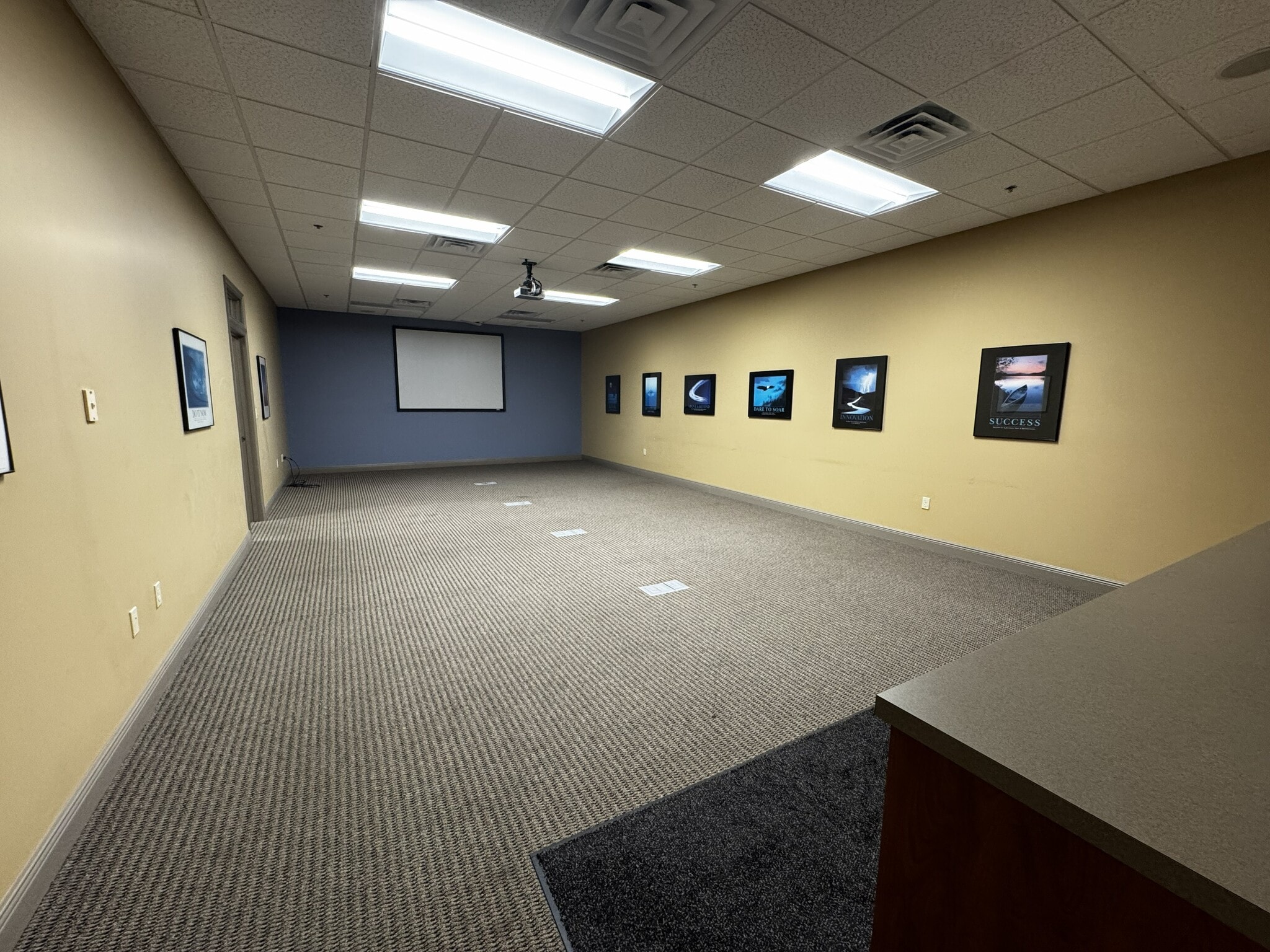 12290 Crystal Commerce Loop, Fort Myers, FL for lease Interior Photo- Image 1 of 9