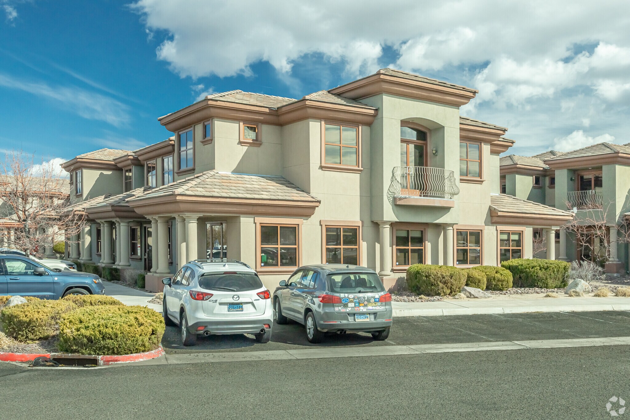 9060 Double Diamond Pkwy, Reno, NV à louer Photo principale- Image 1 de 9