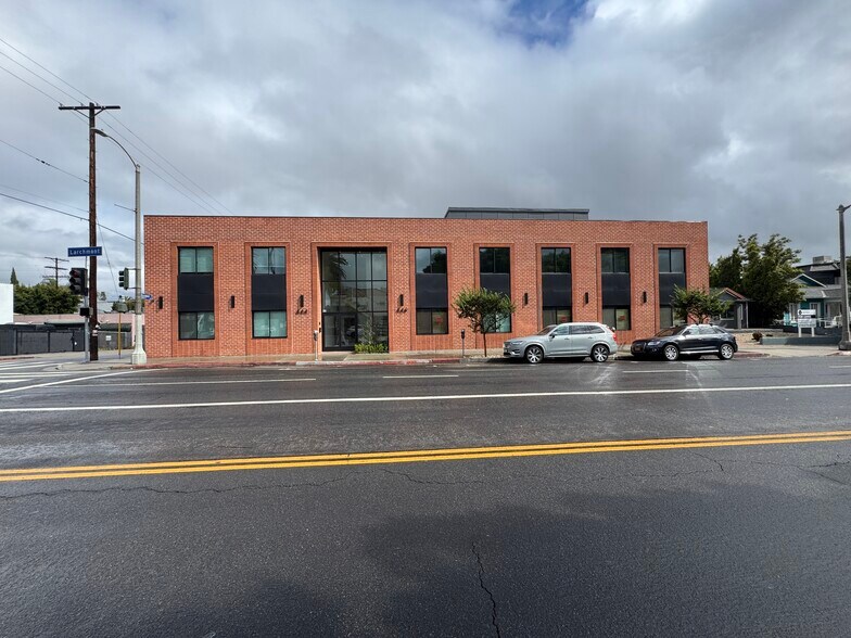 444 N Larchmont Blvd, Los Angeles, CA à louer - Photo du bâtiment - Image 3 de 17