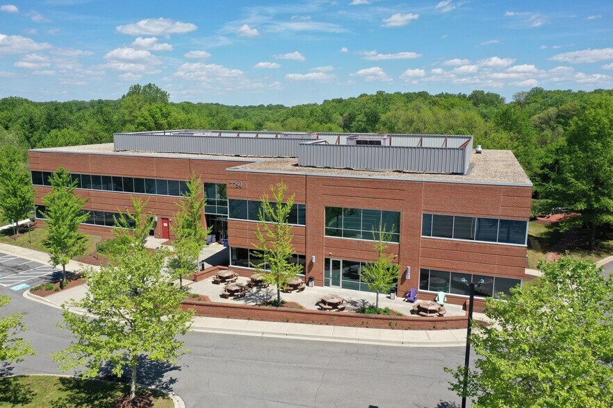 7750 Montpelier Rd, Laurel, MD à louer - Photo du bâtiment - Image 3 de 3