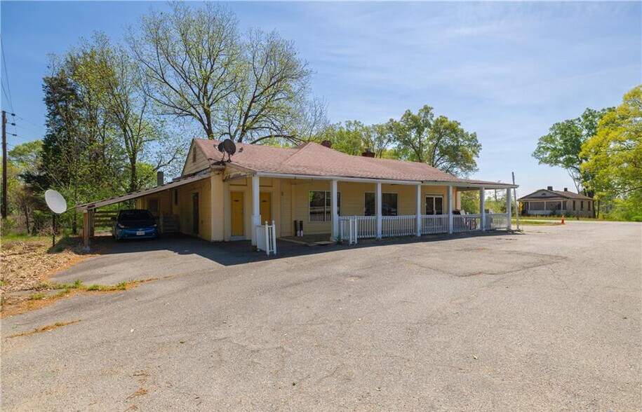 5164 New Market Rd, Richmond, VA à vendre - Photo du bâtiment - Image 2 de 19