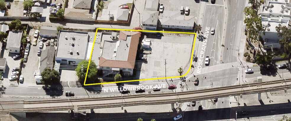 915-1011 N Willowbrook Ave portefeuille de 2 propriétés à vendre sur LoopNet.ca - Photo principale - Image 2 de 2