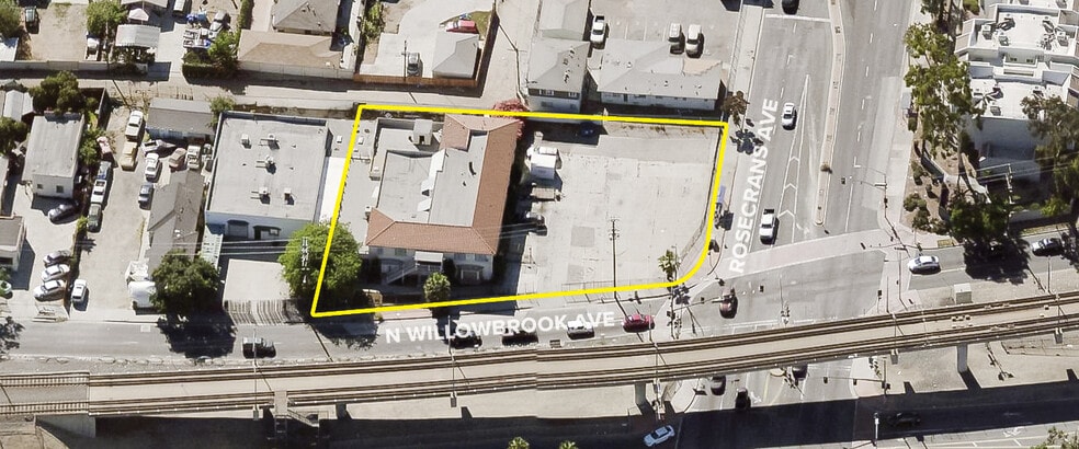 915-1011 N Willowbrook Ave portfolio of 2 properties for sale on LoopNet.ca - Primary Photo - Image 2 of 2