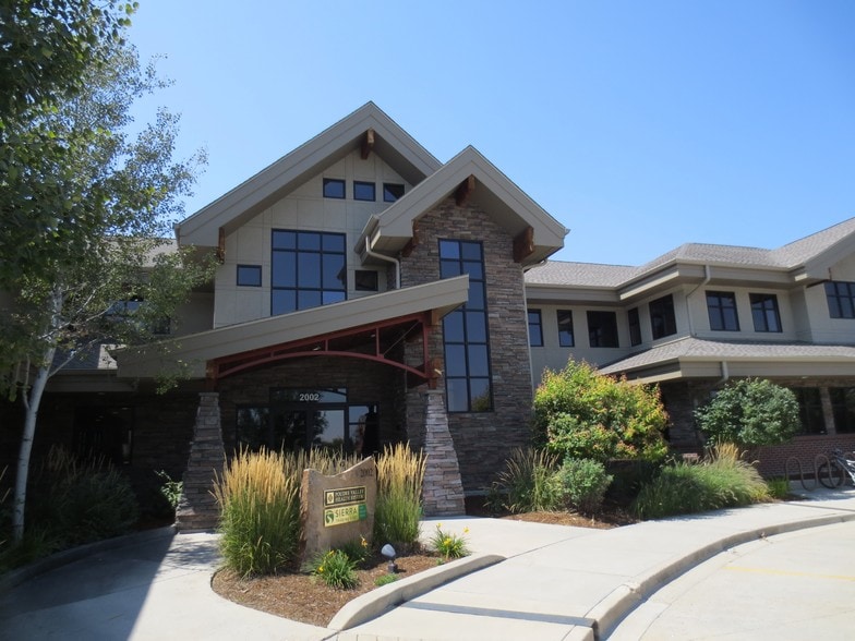 2002 Caribou Dr, Fort Collins, CO à vendre - Photo du bâtiment - Image 2 de 23