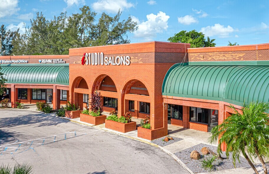 1201 N Federal Hwy, Fort Lauderdale, FL à louer - Photo du bâtiment - Image 1 de 15