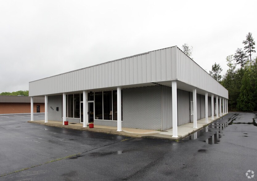 537 Us-123-byp Hwy, Seneca, SC à vendre - Photo du bâtiment - Image 2 de 2