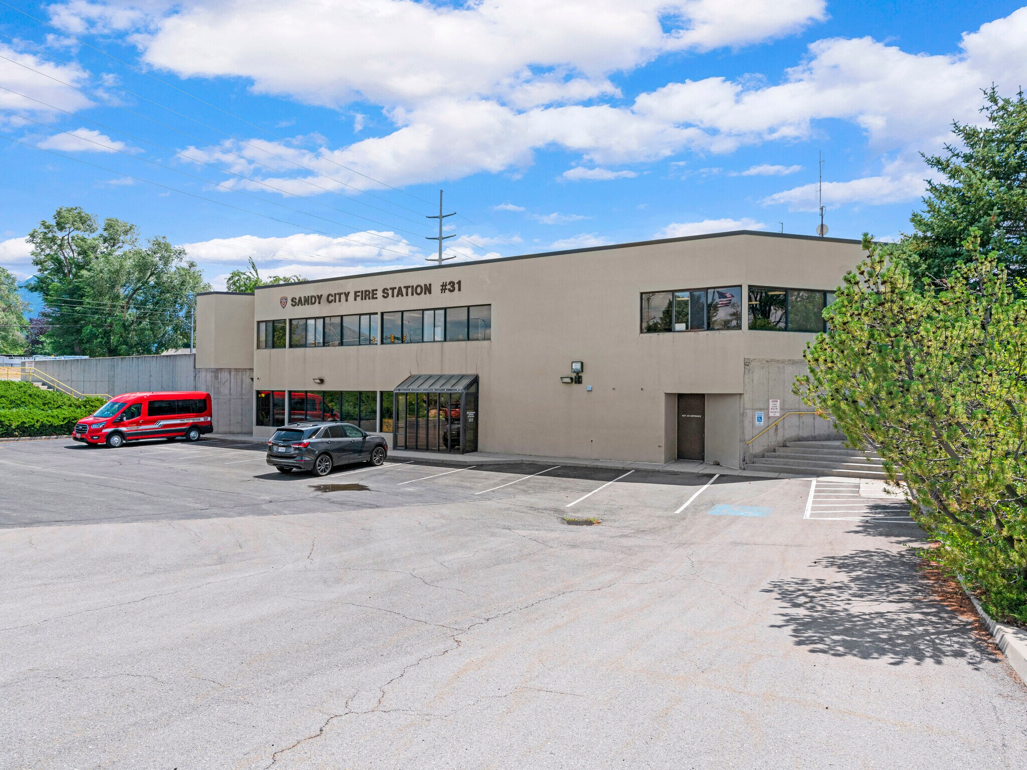 9010 S 150 E, Sandy, UT à vendre Photo principale- Image 1 de 34