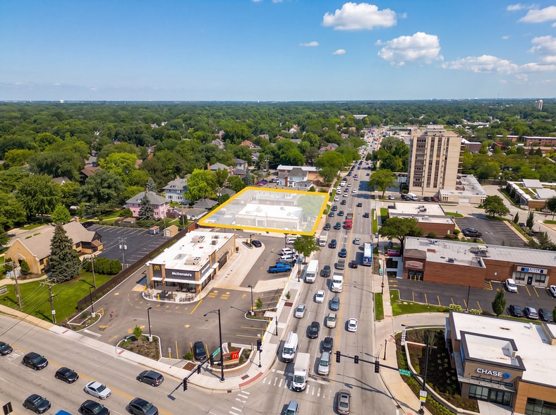 120 N La Grange Rd, La Grange, IL for lease - Building Photo - Image 2 of 3