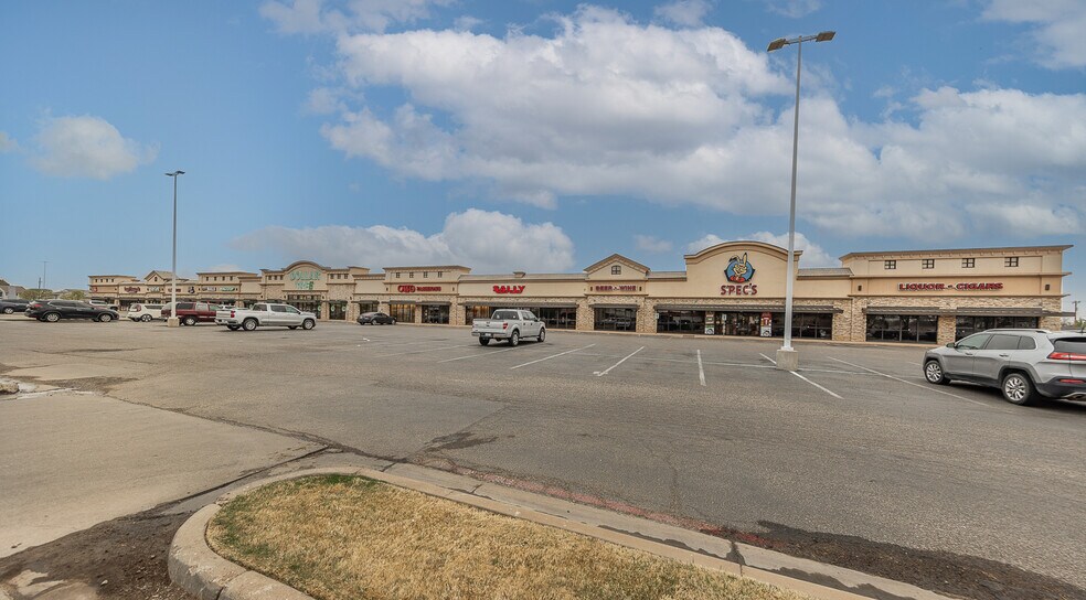 5510 4th St, Lubbock, TX for lease - Building Photo - Image 2 of 12