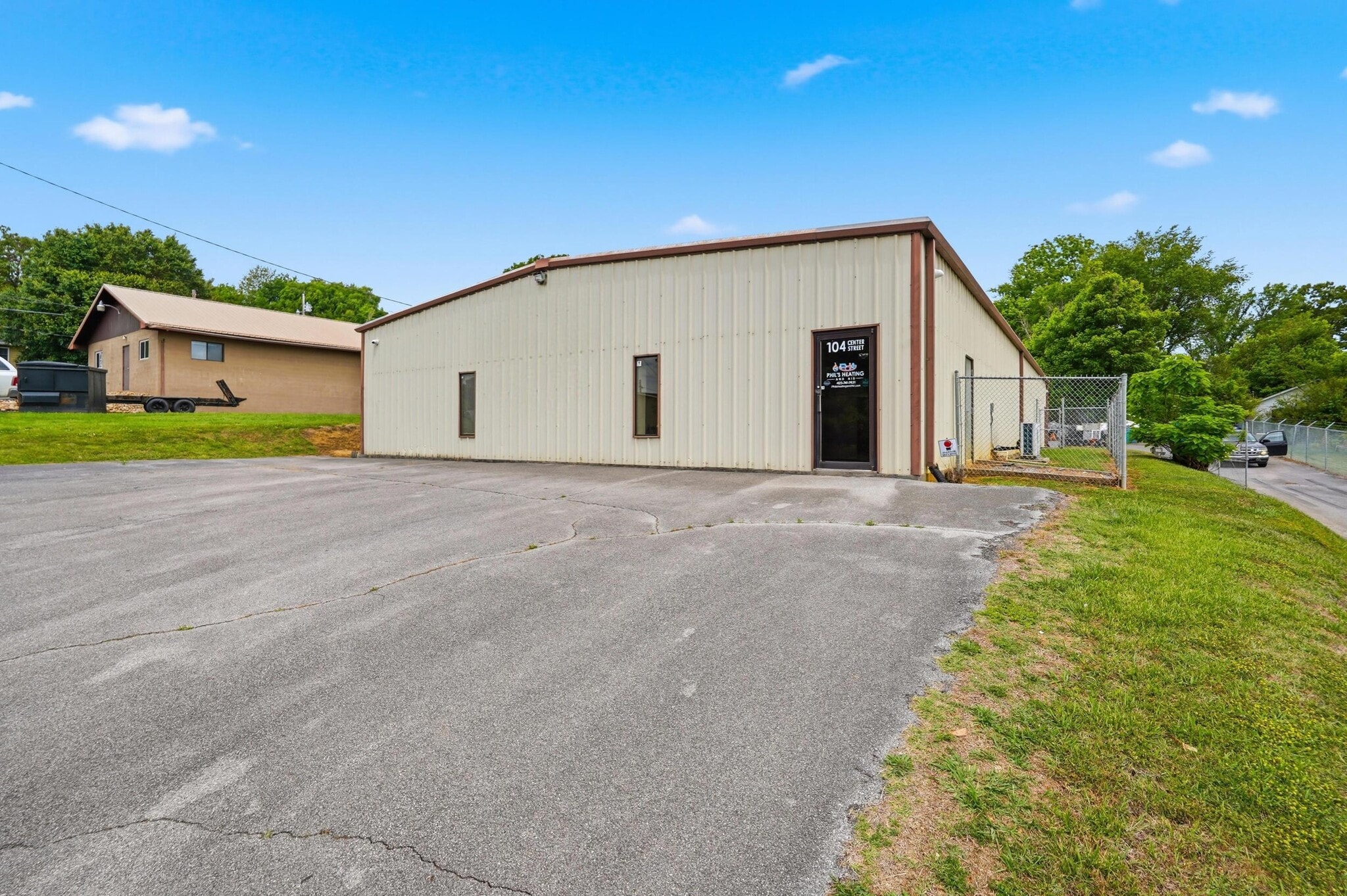 104 Center St, Gray, TN for sale Primary Photo- Image 1 of 29