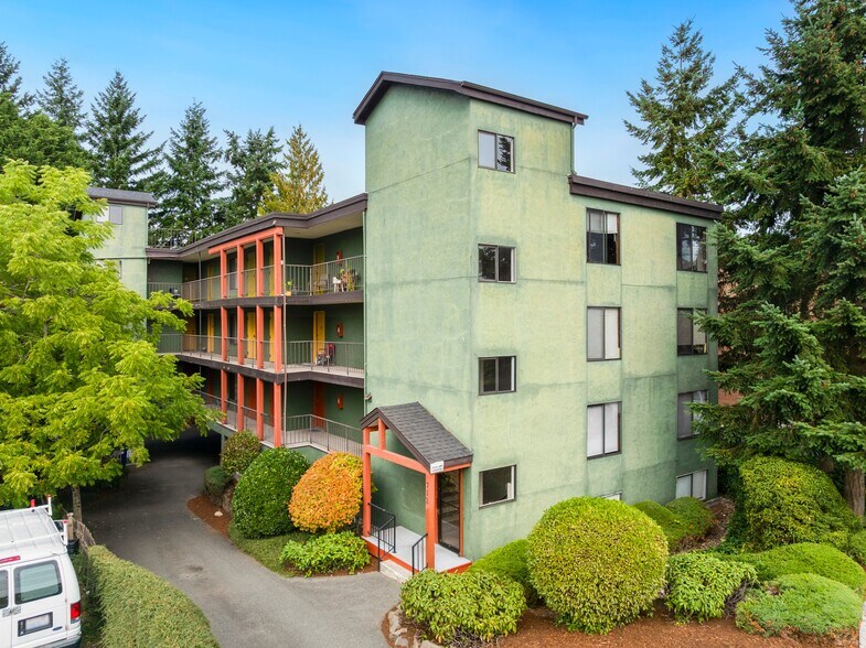712 N 143rd St, Seattle, WA à vendre - Photo du bâtiment - Image 2 de 18