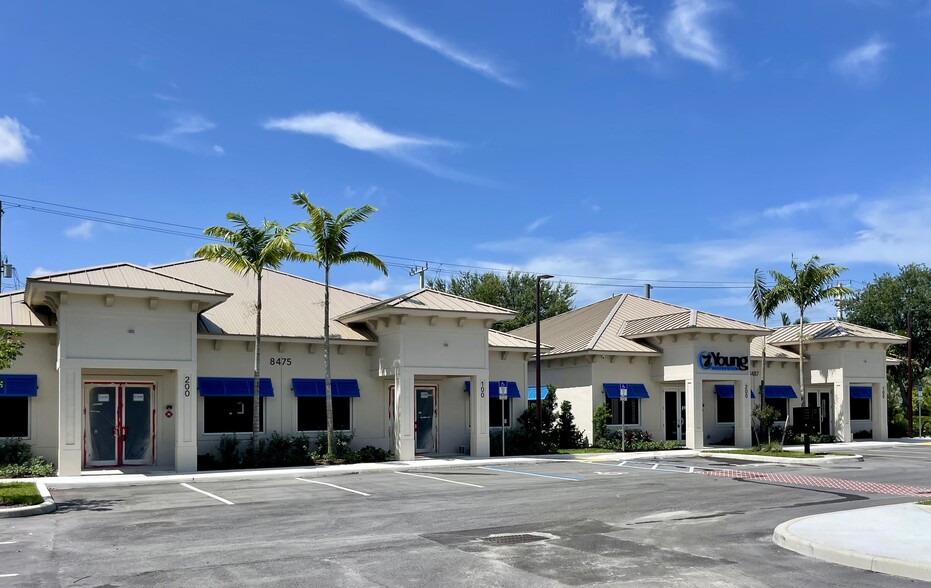 8475 Lake Worth Rd, Lake Worth, FL for sale - Building Photo - Image 3 of 18