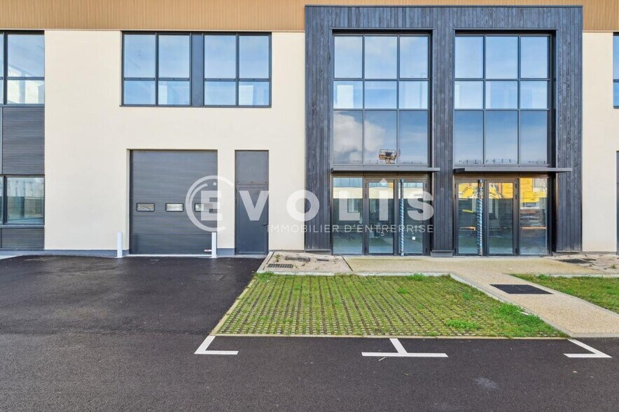 97 Rue Martha Desrumaux, Nanterre à louer - Photo du bâtiment - Image 1 de 31