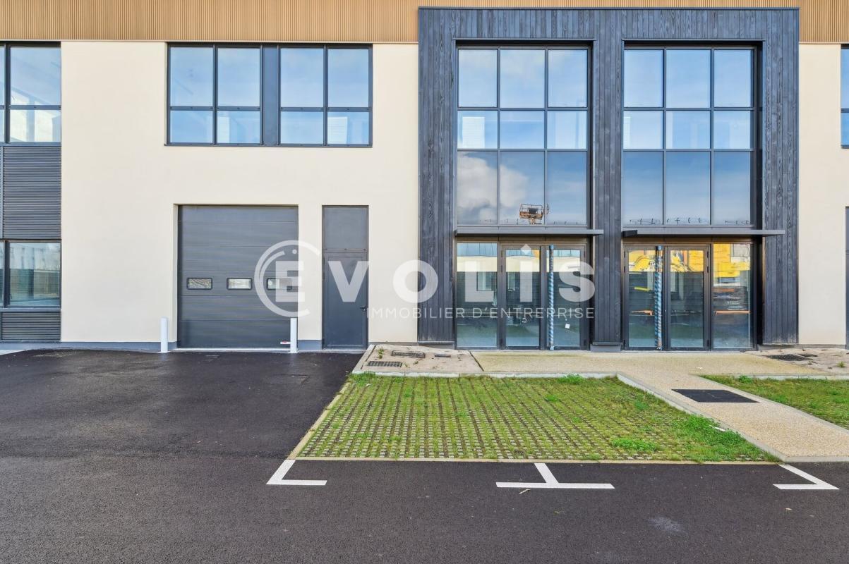 97 Rue Martha Desrumaux, Nanterre à louer Photo du bâtiment- Image 1 de 32