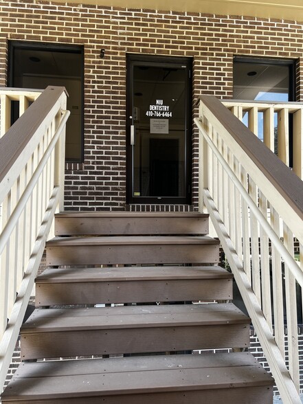 420 S Crain Hwy, Glen Burnie, MD à louer - Photo du bâtiment - Image 3 de 15