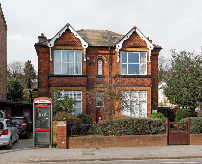 More details for 404 Brighton Rd, South Croydon - Office for Sale