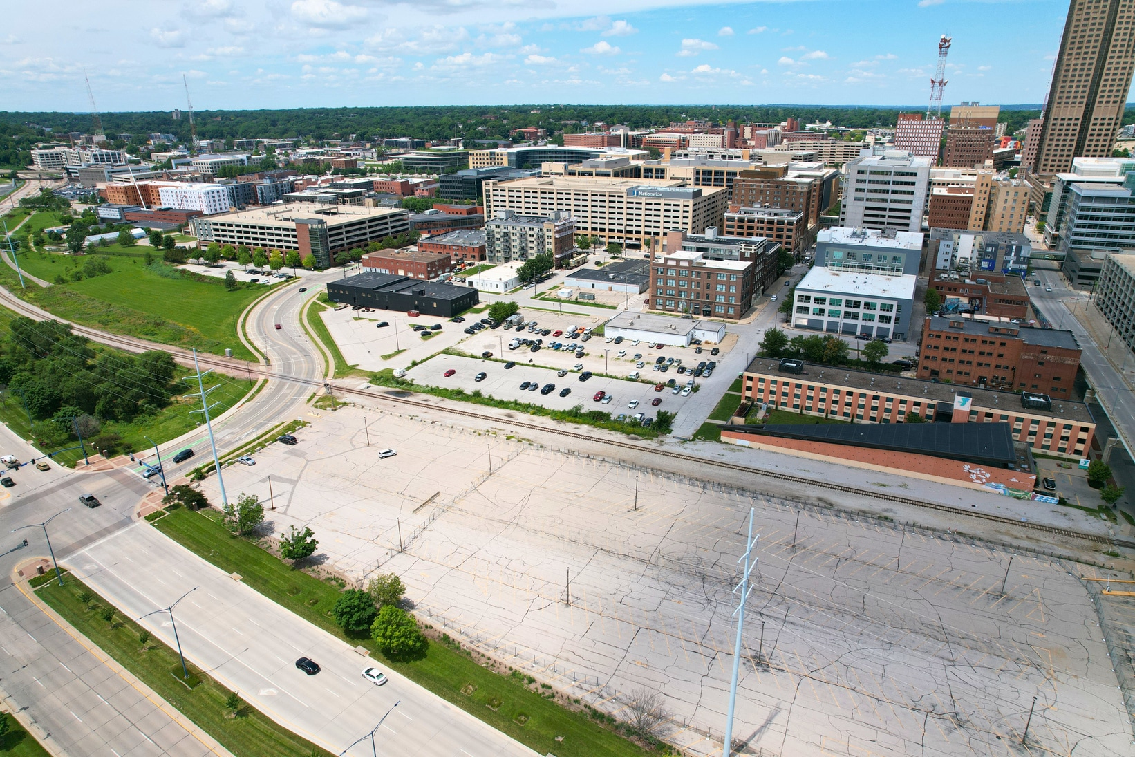 1000 Cherry St, Des Moines, IA for sale Aerial- Image 1 of 8