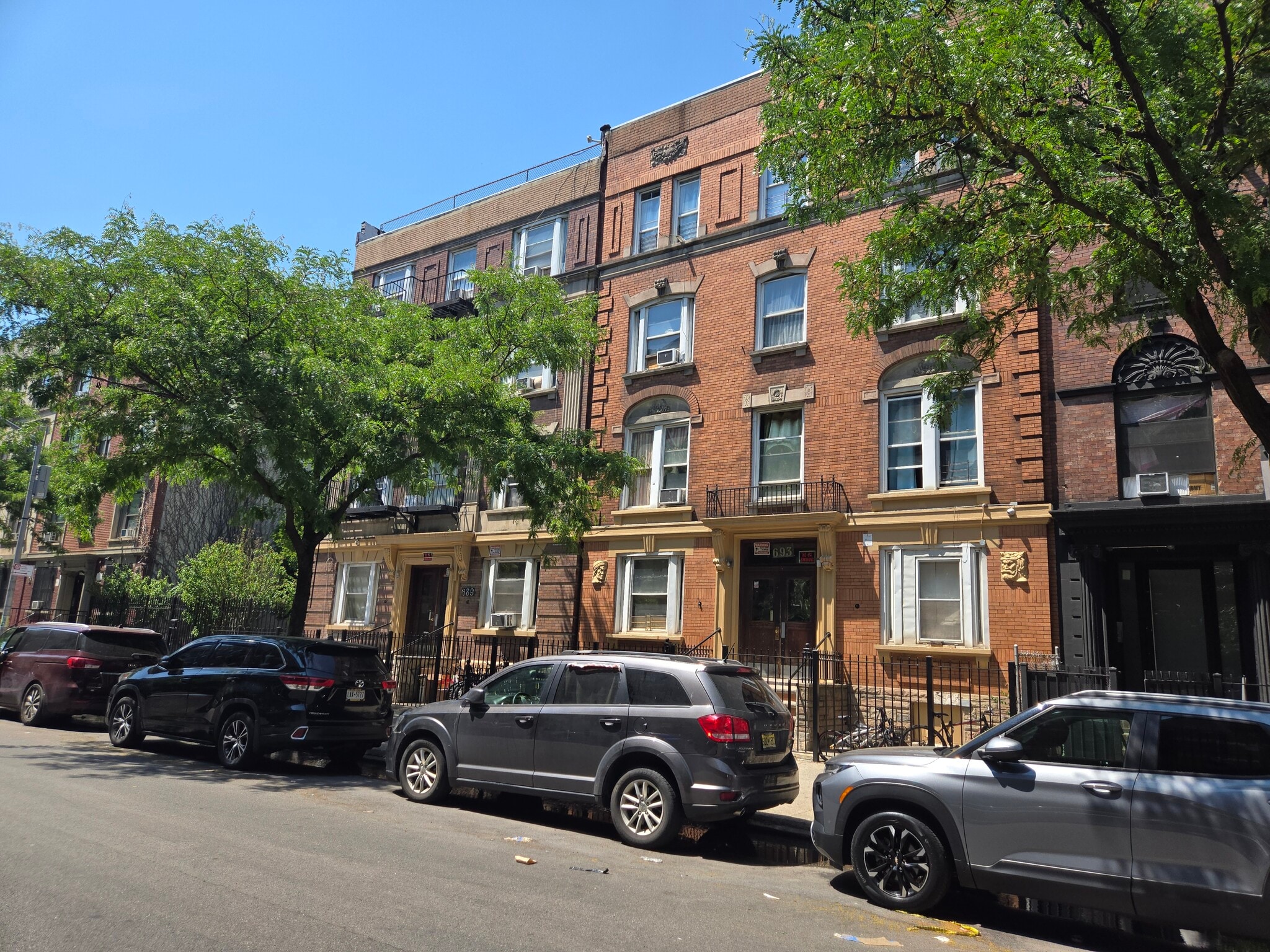 689-693 Beck St, Bronx, NY à vendre Photo du bâtiment- Image 1 de 22