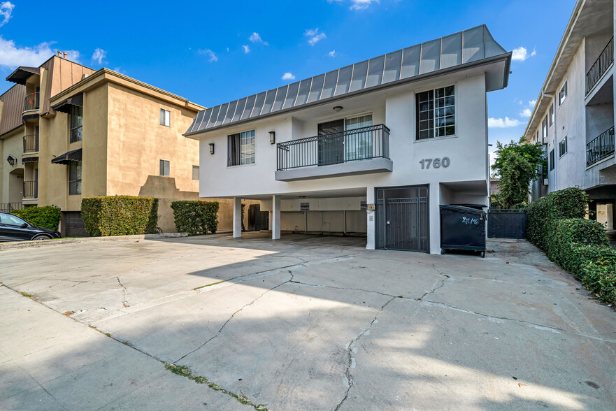 1760 S Bentley Ave, Los Angeles, CA à vendre - Photo du bâtiment - Image 1 de 1