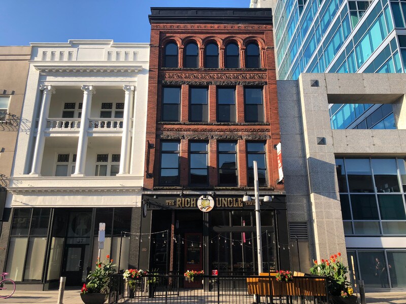 41 King St W, Kitchener, ON for sale Primary Photo- Image 1 of 1