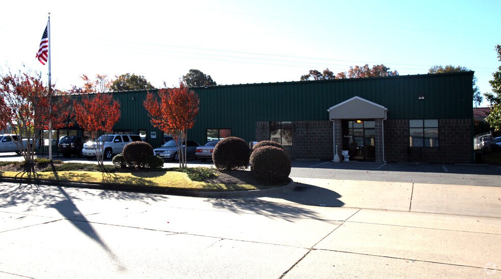 4320-4340 E 43rd St, North Little Rock, AR à louer - Photo du bâtiment - Image 3 de 5