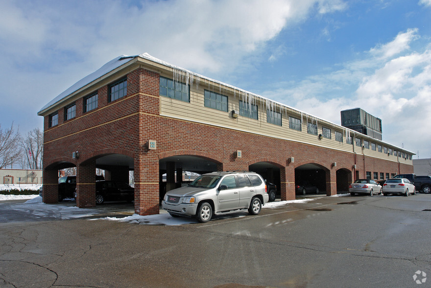 1668 S Telegraph Rd, Bloomfield Hills, MI for lease - Building Photo - Image 1 of 3