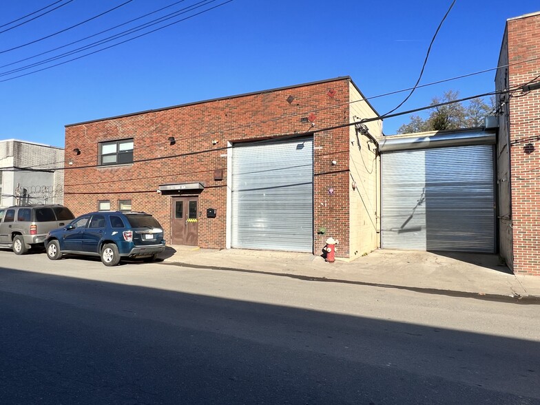 15 Dock St, Mount Vernon, NY for lease - Building Photo - Image 1 of 12